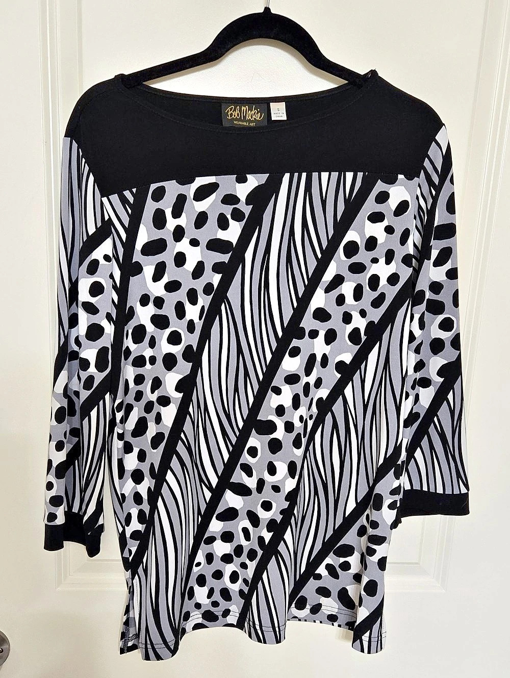 Bob Mackie Abstract Print Long Sleeve Top in Black & White